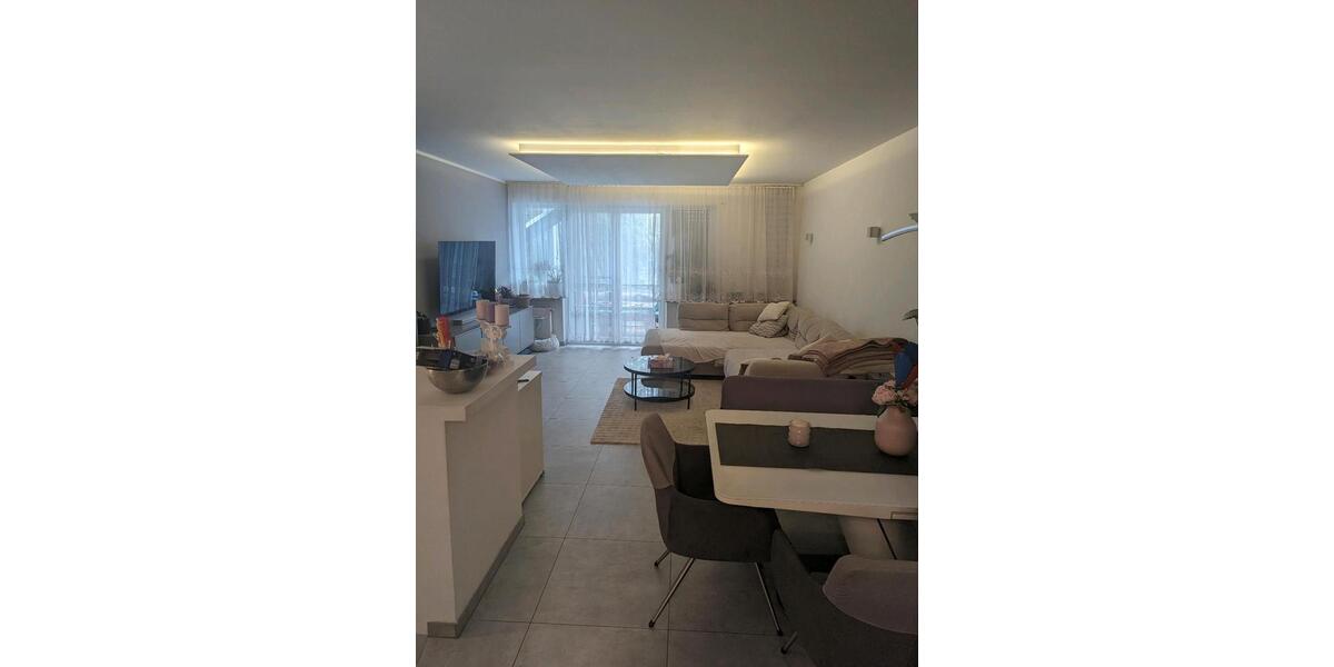 4-Zimmer Maisonette-Wohnung mit Süd-Balkon, Garten und Stellplatz zimmer