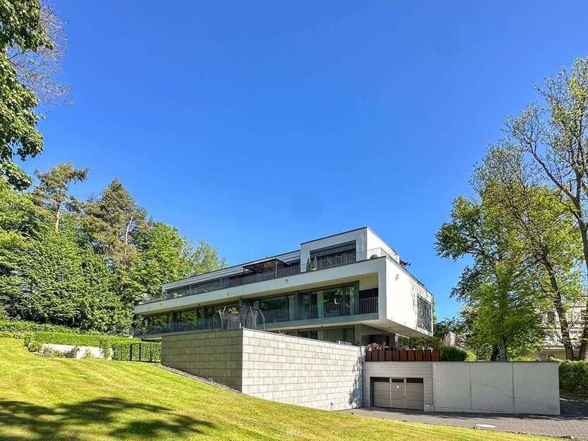 Wohnung zum Mieten in Kronberg im Taunus 3.800 € 226 m²