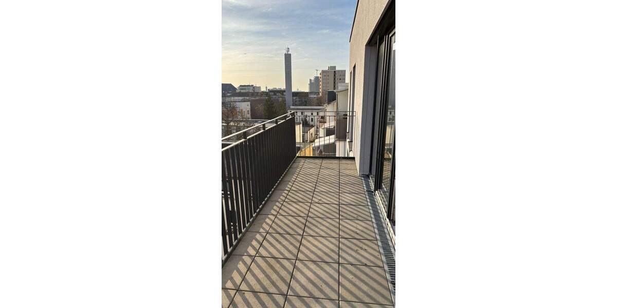 Etagenwohnung Offenbach am Main Hafen - 4 Zimmer, 154 m&sup2;, 2.695&euro; | Angebot:25737452