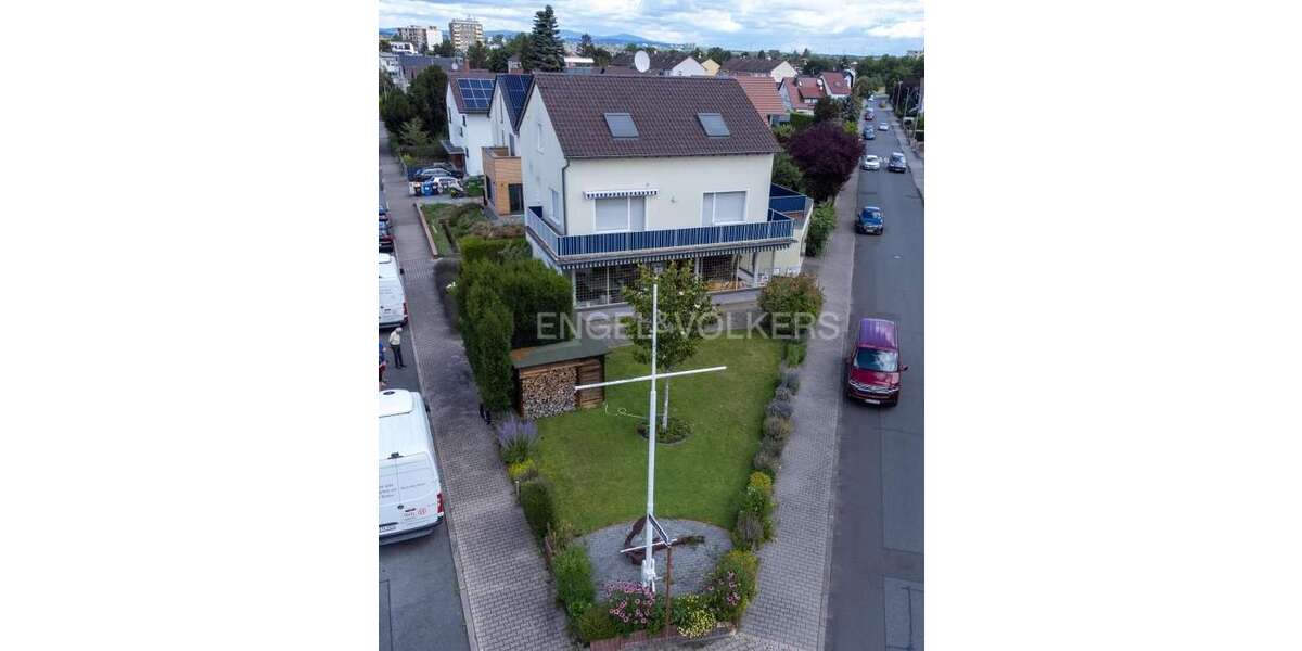 Haus zum Kaufen in Ginsheim-Gustavsburg 800.000 € 150 m² 8 zimmer