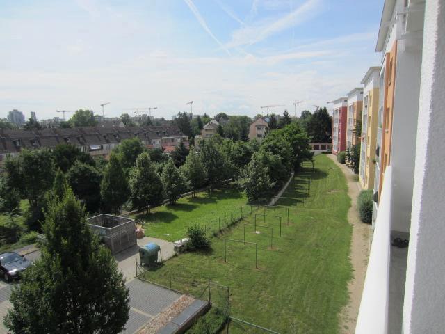 Erdgeschoßwohnung Frankfurt am Main Bockenheim - 2.5 Zimmer, 58 m&sup2;, 917&euro; | Angebot:25716485