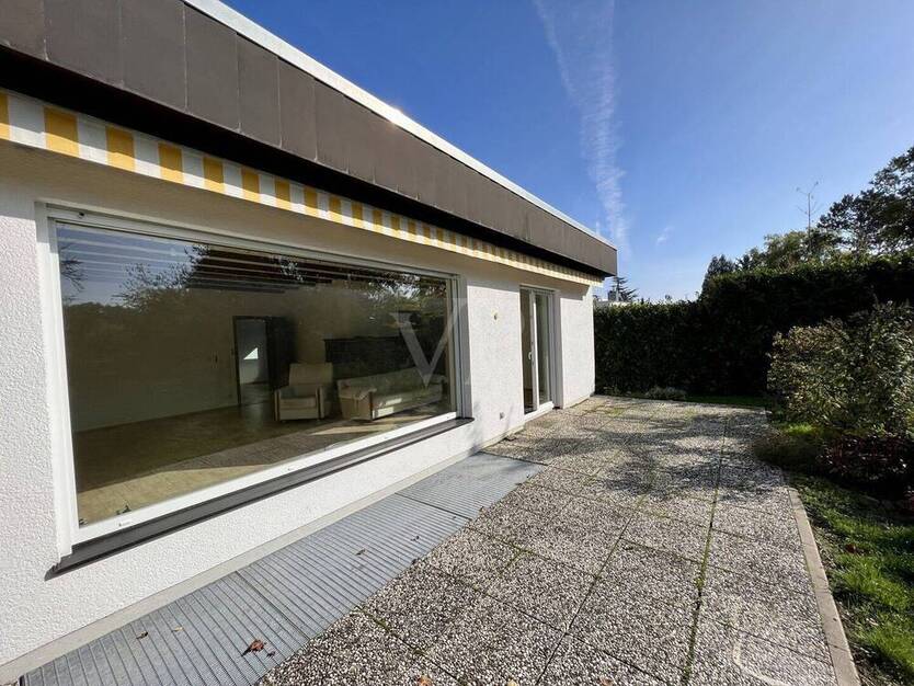 Wohnen wie im eigenen Haus mit grandiosem Garten