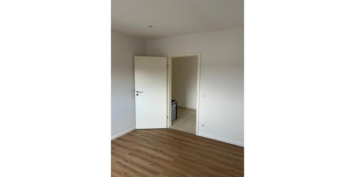 Etagenwohnung Kriftel - 2.5 Zimmer, 91 m&sup2;, 1.490&euro; | Angebot:25082720