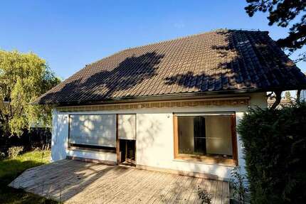 Haus zum Kaufen in Rüsselsheim am Main 649.900 € 224 m² 8 zimmer