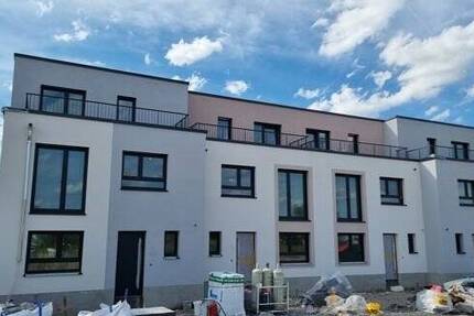 Haus Hanau-Steinheim Steinheim - 6 Zimmer, 135 m&sup2;, 674.500&euro; | Angebot:23974862