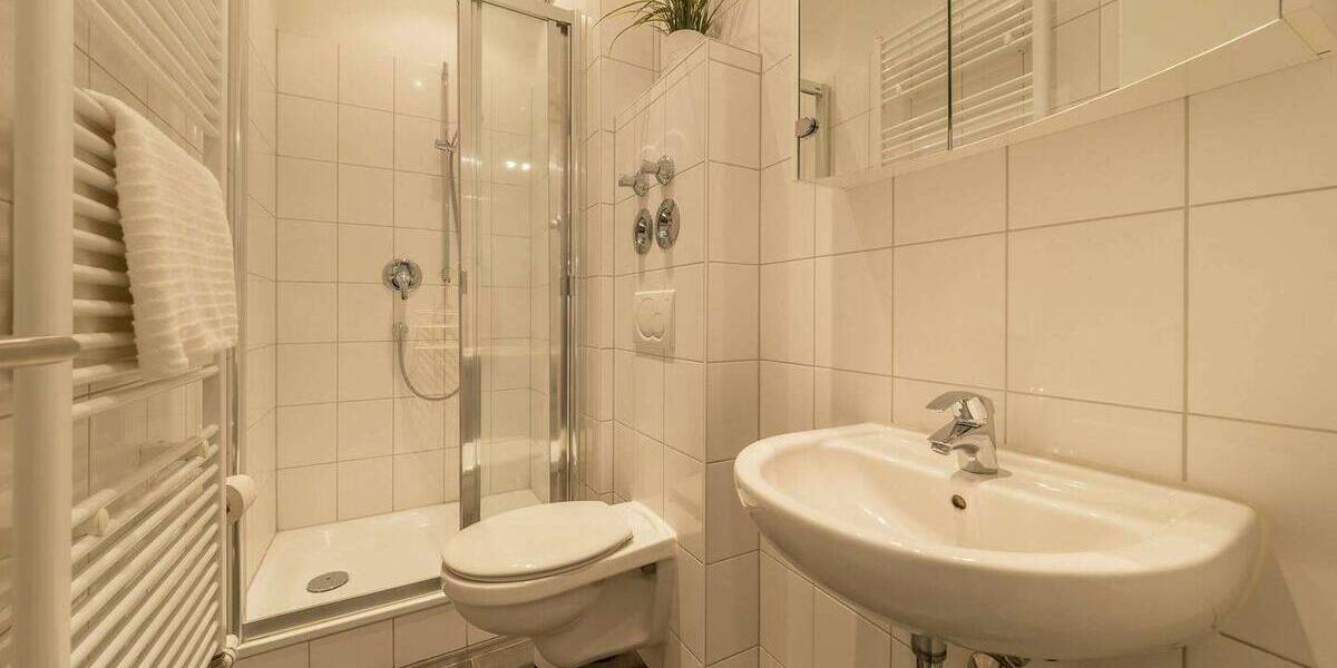 Etagenwohnung Frankfurt am Main Eschersheim - 2 Zimmer, 42 m&sup2;, 1.250&euro; | Angebot:26824533
