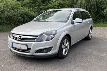 Opel Astra 232.800 km 1.950 &euro; Kahl 63796