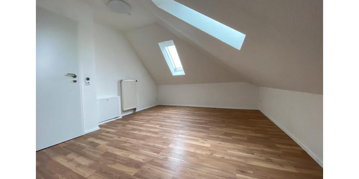 2 Zi, 43,7 m2 Küche, Bad, Lämmerspiel, privat 1.3 1.5. 2 zimmer