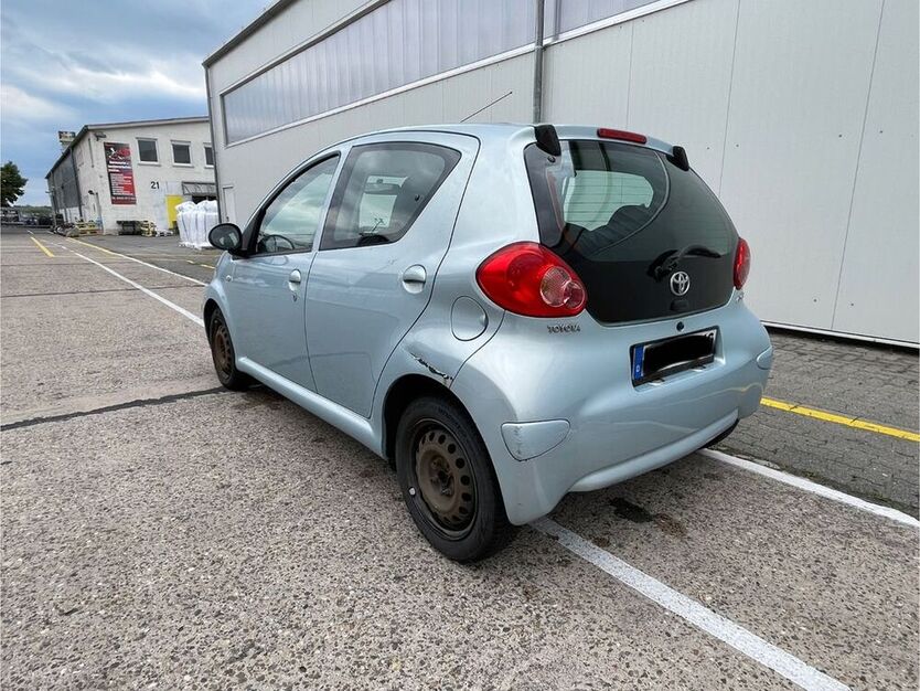 Aygo (X)