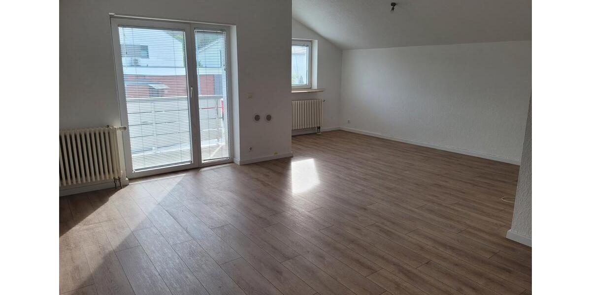 Dachgeschoßwohnung Rodenbach - 2 Zimmer, 60 m&sup2;, 600&euro; | Angebot:26412949