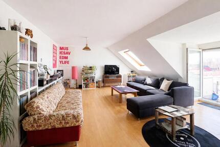 Offenbach-Rosenhöhe: Großzügiges, individuelles Wohnerlebnis mit Dachterrasse und 2 Stellplätzen! - Wohnung Offenbach Buchrain | Angebot:25932369