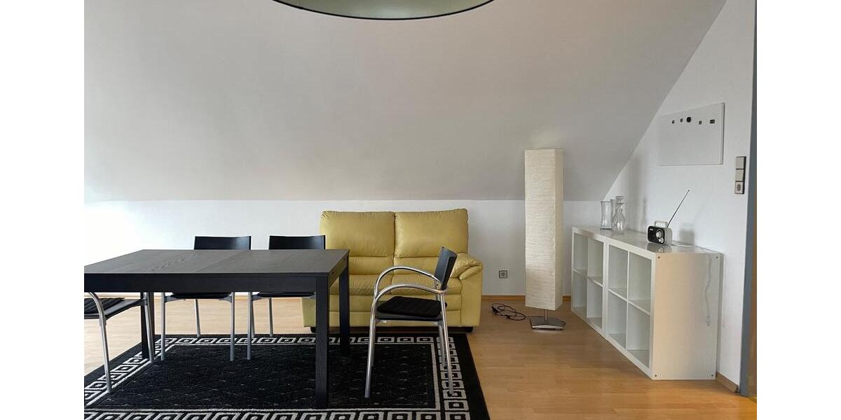 Helle, möblierte Dachgeschosswohnung mit Klimaanlage in Bessungen 2 zimmer
