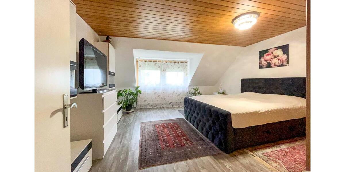 Einfamilienhaus Frankfurt am Main - 7 Zimmer, 213 m&sup2;, 298.000&euro; | Angebot:24536169