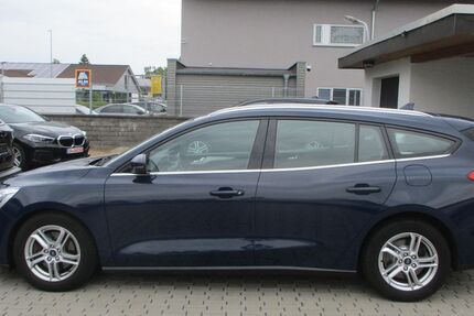 Ford Focus 91.715 km 8.999 &euro; Babenhausen 64832