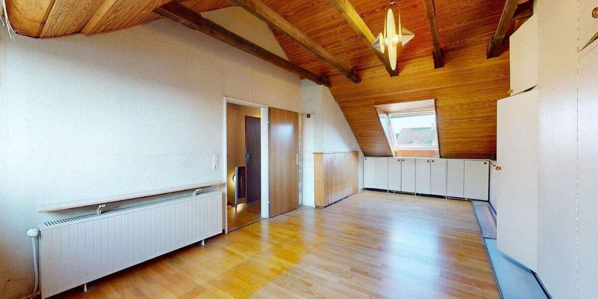 Reihenmittelhaus Frankfurt am Main Eckenheim - 6 Zimmer, 137 m&sup2;, 620.000&euro; | Angebot:24989665