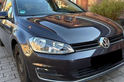 VW Golf 109.000 km 7.500 &euro; Heusenstamm 63150
