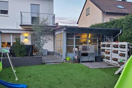 Modernisierte Doppelhaushälfte mit schönem Garten 6 zimmer