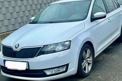 Skoda Rapid 120.000 km 11.900 &euro; Flörsheim 65439