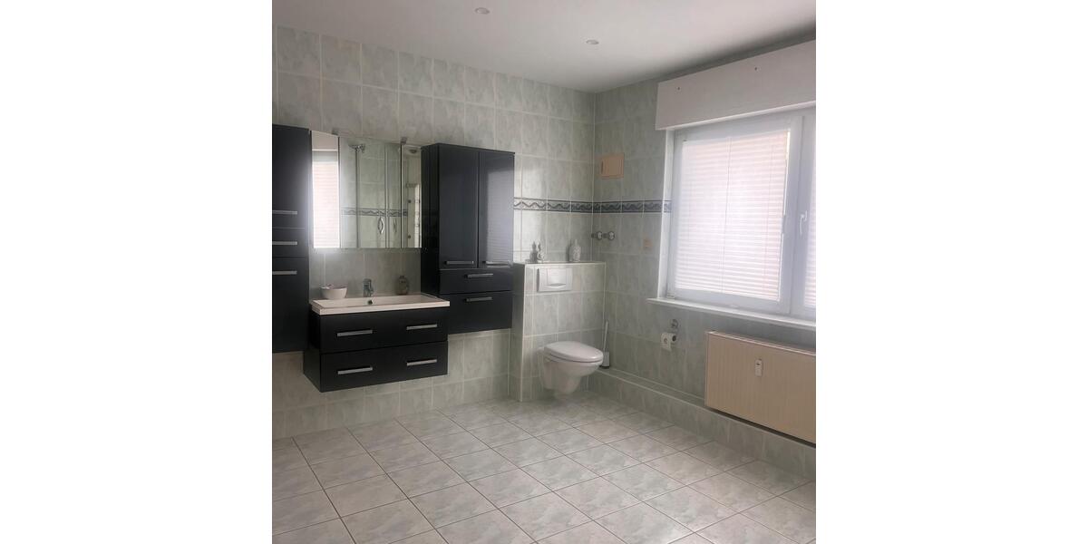 3,5 Zimmer Wohnung 2 Etagen mit Balkon, Terrasse, Garten 3.5 zimmer