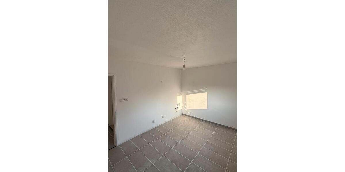 Maisonettenwohnung Karben - 3 Zimmer, 130 m&sup2;, 1.100&euro; | Angebot:25656952