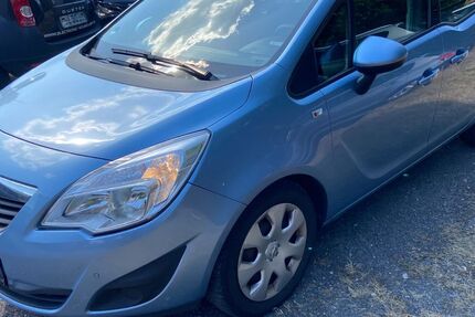 Opel Meriva 168.000 km 3.990 &euro; Hanau 63452