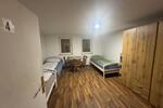 Einfamilienhaus Frankfurt am Main - 14 Zimmer, 200 m&sup2;, 2.500&euro; | Angebot:26132835