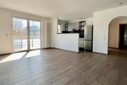 Wohnung Frankfurt am Main Schwanheim - 2 Zimmer, 62 m&sup2;, 1.200&euro; | Angebot:24840554