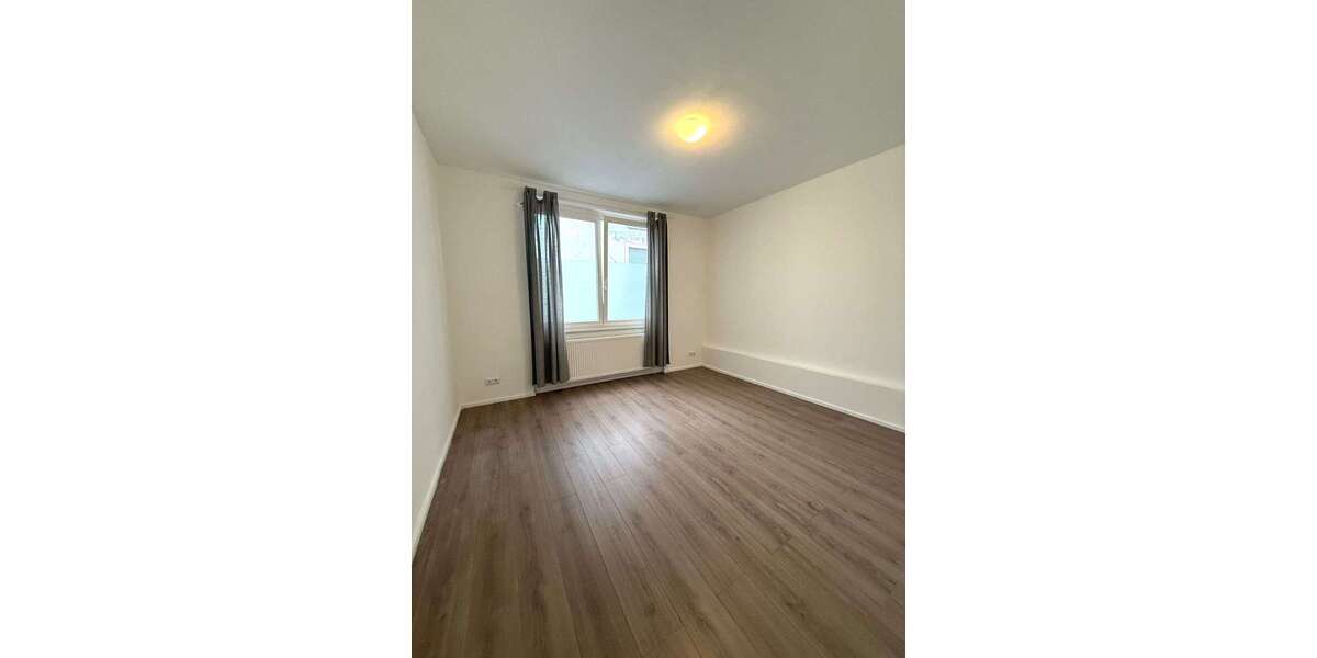 Etagenwohnung Frankfurt am Main Unterliederbach - 3 Zimmer, 80 m&sup2;, 1.200&euro; | Angebot:25342197