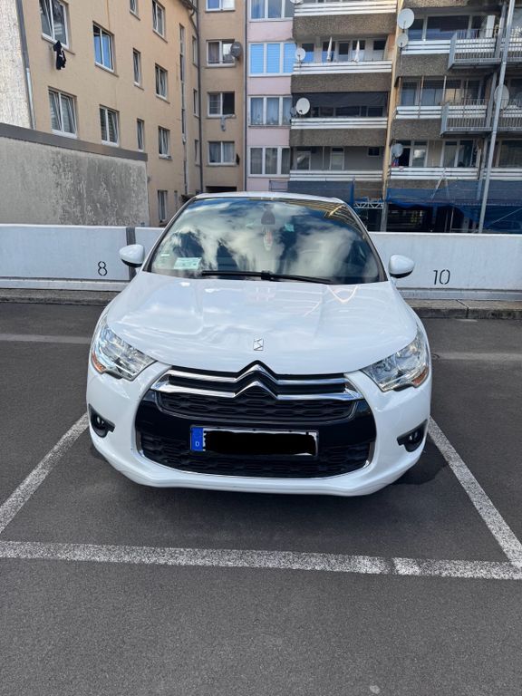 DS4