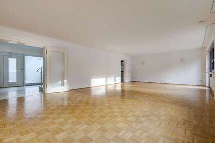 Haus zum Mieten in Königstein 2.800 € 200 m² 7 zimmer