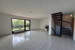 Geräumiges Reiheneckhaus - pflegeleichter Garten, Balkon, Sauna und Einbauküche