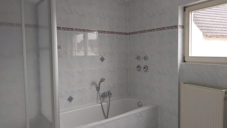 Etagenwohnung Bruchköbel - 3 Zimmer, 92 m&sup2;, 980&euro; | Angebot:26087533