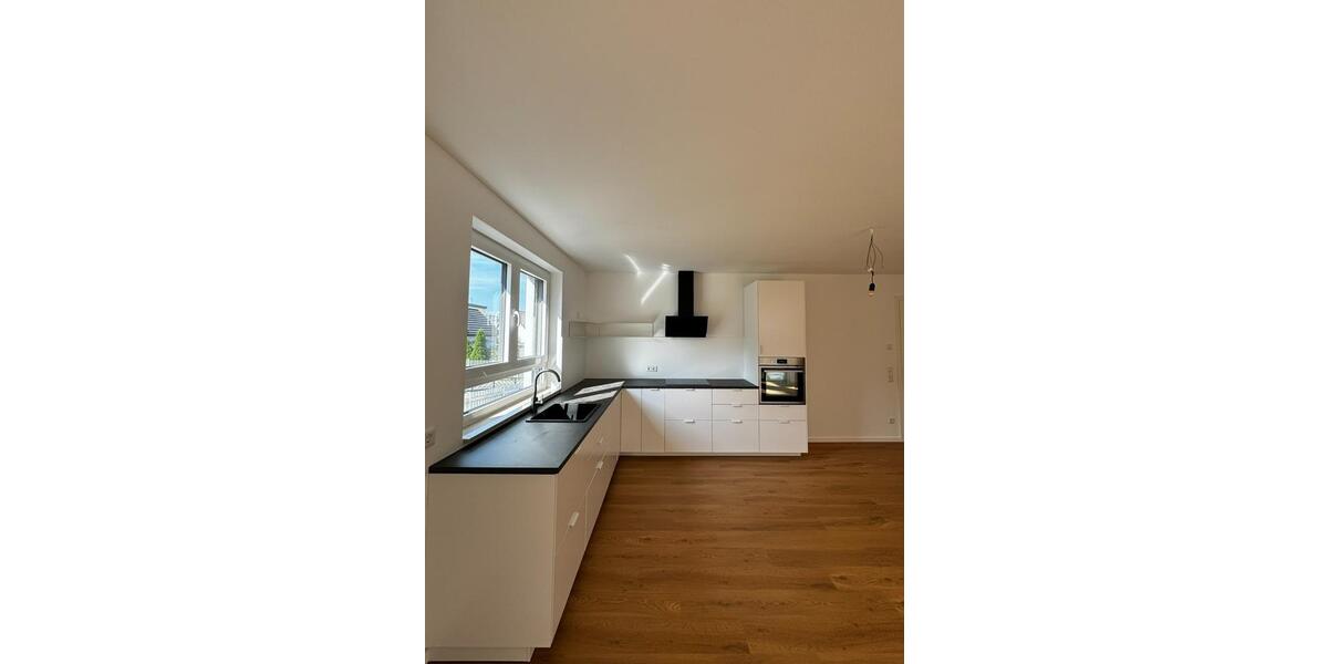 Terrassenwohnung Usingen - 4 Zimmer, 124 m&sup2;, 1.560&euro; | Angebot:25722456