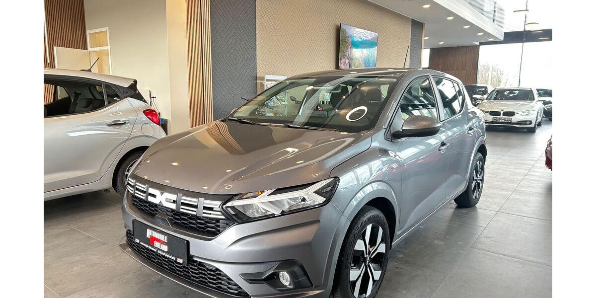 Dacia Sandero 11.500 km 16.990 &euro; Roßdorf 64380