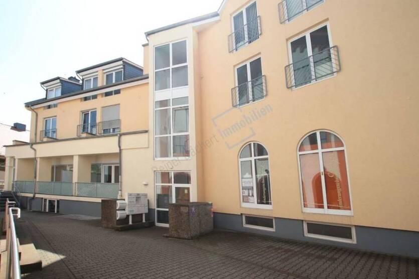 ... Wer macht mich zur Wohnung ? ...