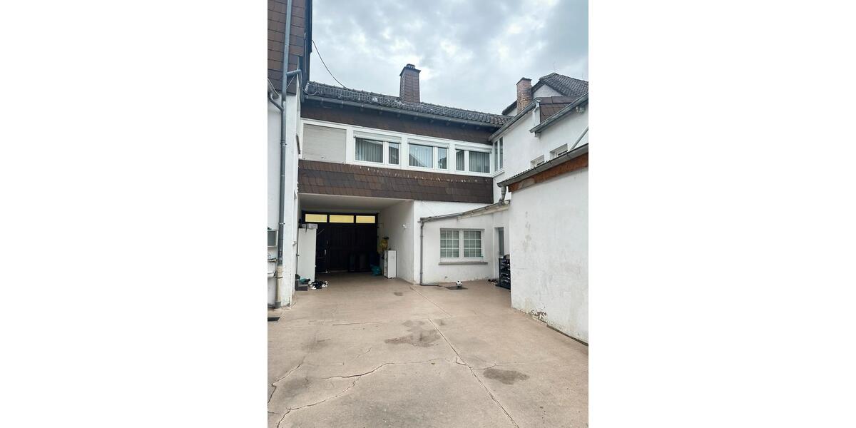 Einfamilienhaus Kriftel - 11 Zimmer, 260 m&sup2;, 849.000&euro; | Angebot:27086870
