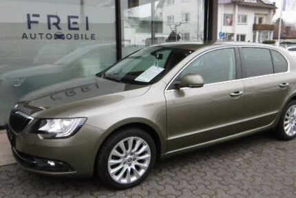 Skoda Superb 115.200 km 12.380 &euro; Gustavsburg 65462