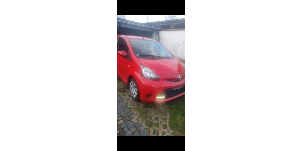 Toyota Aygo (X) 122.510 km 3.000 &euro; Offenbach 63073