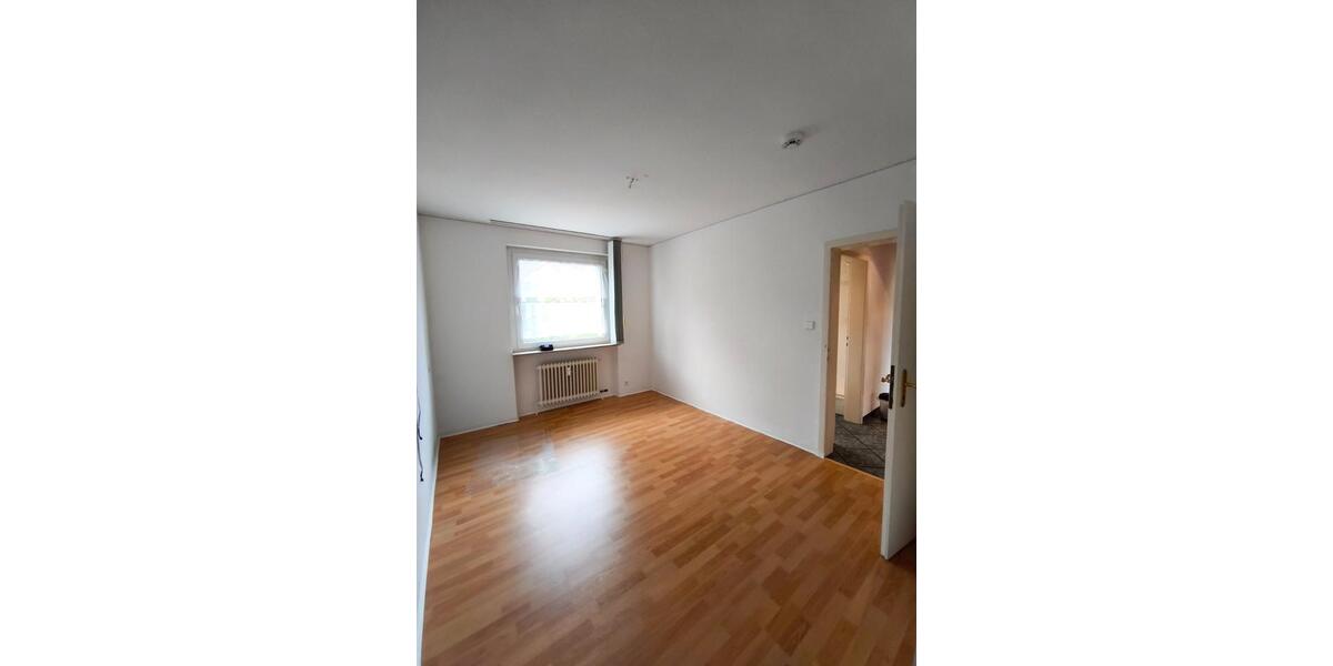 Etagenwohnung Frankfurt am Main Nord-West - 3 Zimmer, 88 m&sup2;, 1.300&euro; | Angebot:26652243