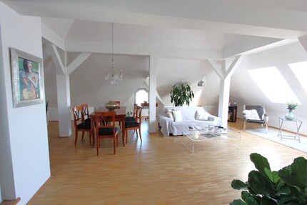 albero:) Exklusives Dachgeschoss mit Ateliercharakter im denkmalgeschützten Yorkhof (Baujahr 1902) - Wohnung Hanau Lamboy | Angebot:25131032