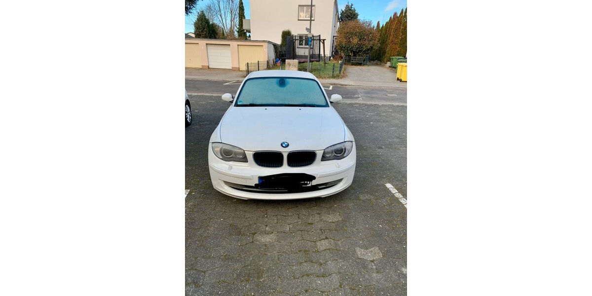 BMW 118 205.000 km 3.300 &euro; Sulzbach 65843