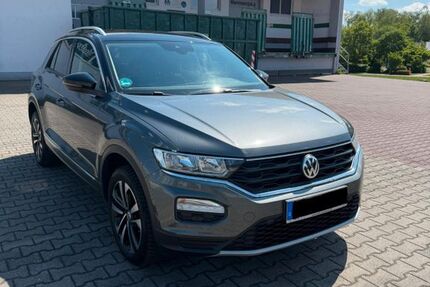 VW T-Roc 45.500 km 18.199 &euro; Frankfurt 60438