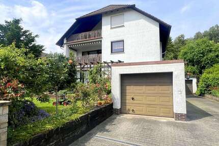 Haus zum Kaufen in Karben 892.500 € 273.36 m²