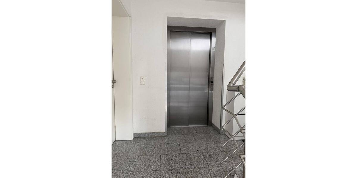 Etagenwohnung Offenbach Offenbach am Main - 3 Zimmer, 79 m&sup2;, 1.200&euro; | Angebot:26740614