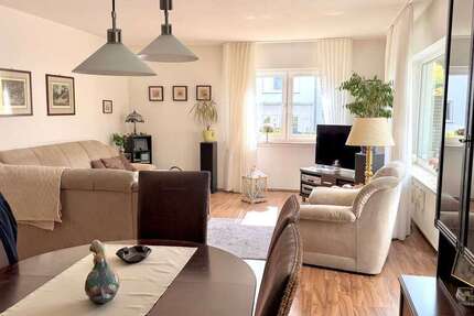Wohnung Kelkheim - 2 Zimmer, 88 m&sup2;, 1.100&euro; | Angebot:27440573