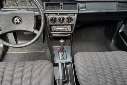 Mercedes-Benz 190 164.500 km 6.750 &euro; Hofheim 65719