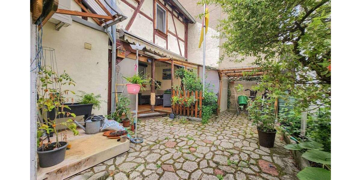 Einfamilienhaus Offenbach Bürgel - 8 Zimmer, 173 m&sup2;, 495.000&euro; | Angebot:25703492