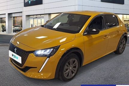 Peugeot 208 14.671 km 18.490 &euro; Frankfurt 60314