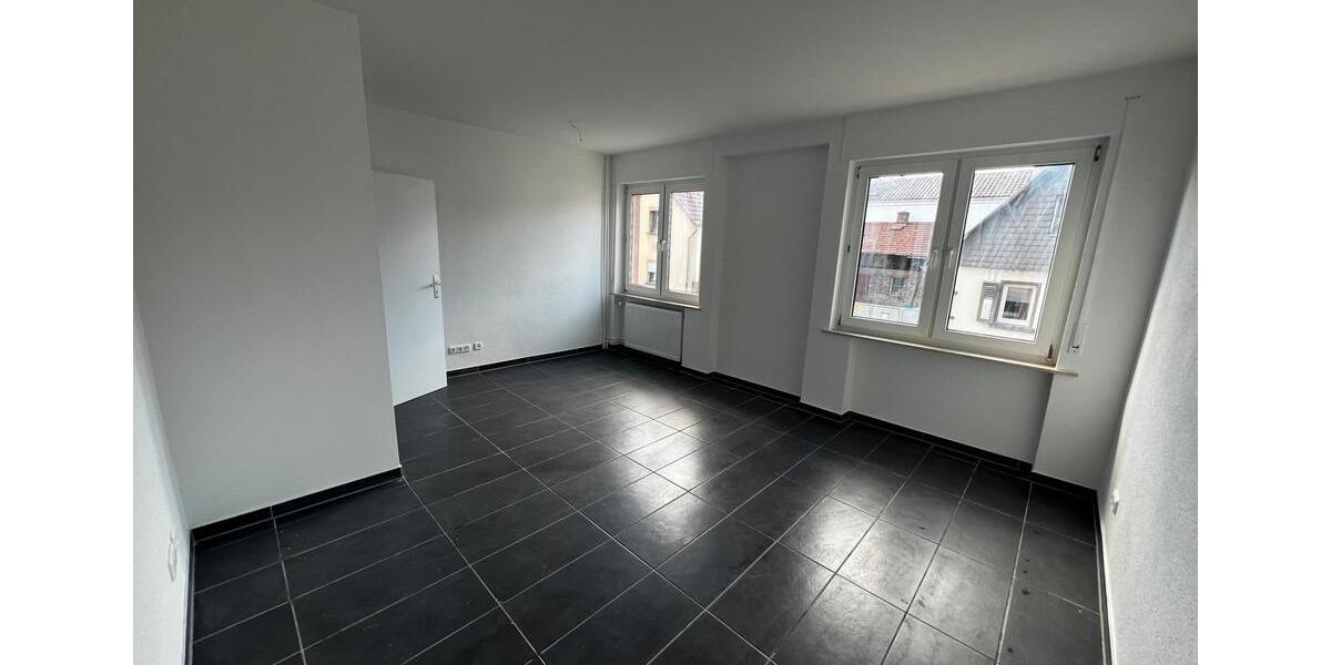 Einfamilienhaus Münster (Hessen) - 9 Zimmer, 180 m&sup2;, 2.450&euro; | Angebot:21530701