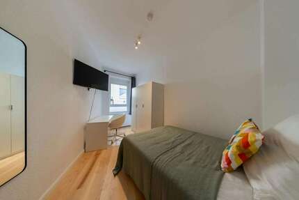 Zimmer Frankfurt am Main Bockenheim - 630&euro; | Angebot:26903443